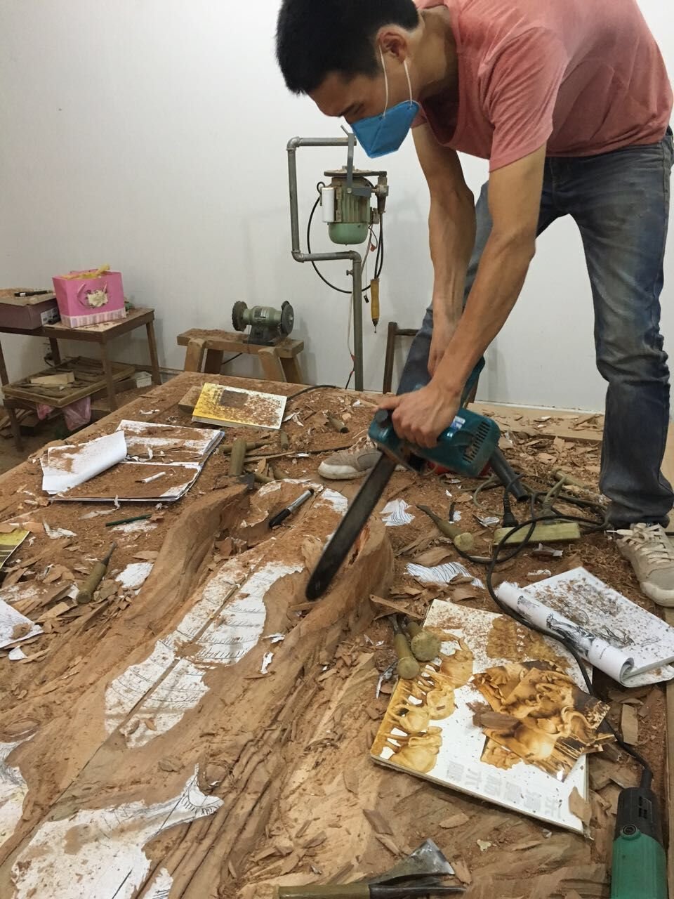 Chain Saw Carving